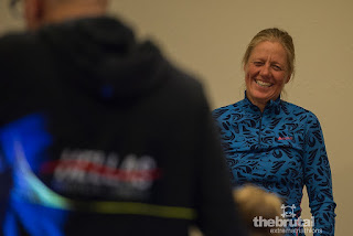 Smile: you are doing a Double Brutal! - 010%2B %2Bi wp87Djr XL - geen-categorie - Smile: you are doing a Double Brutal!