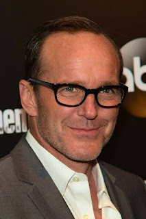 Clark Gregg wife, net worth, movies and tv shows, robert, avengers, lip sync battle, west wing, twitter, age, wiki, biography Clark Gregg wife, net worth, movies and tv shows, robert, avengers, lip sync battle, west wing, twitter, age, wiki, biography