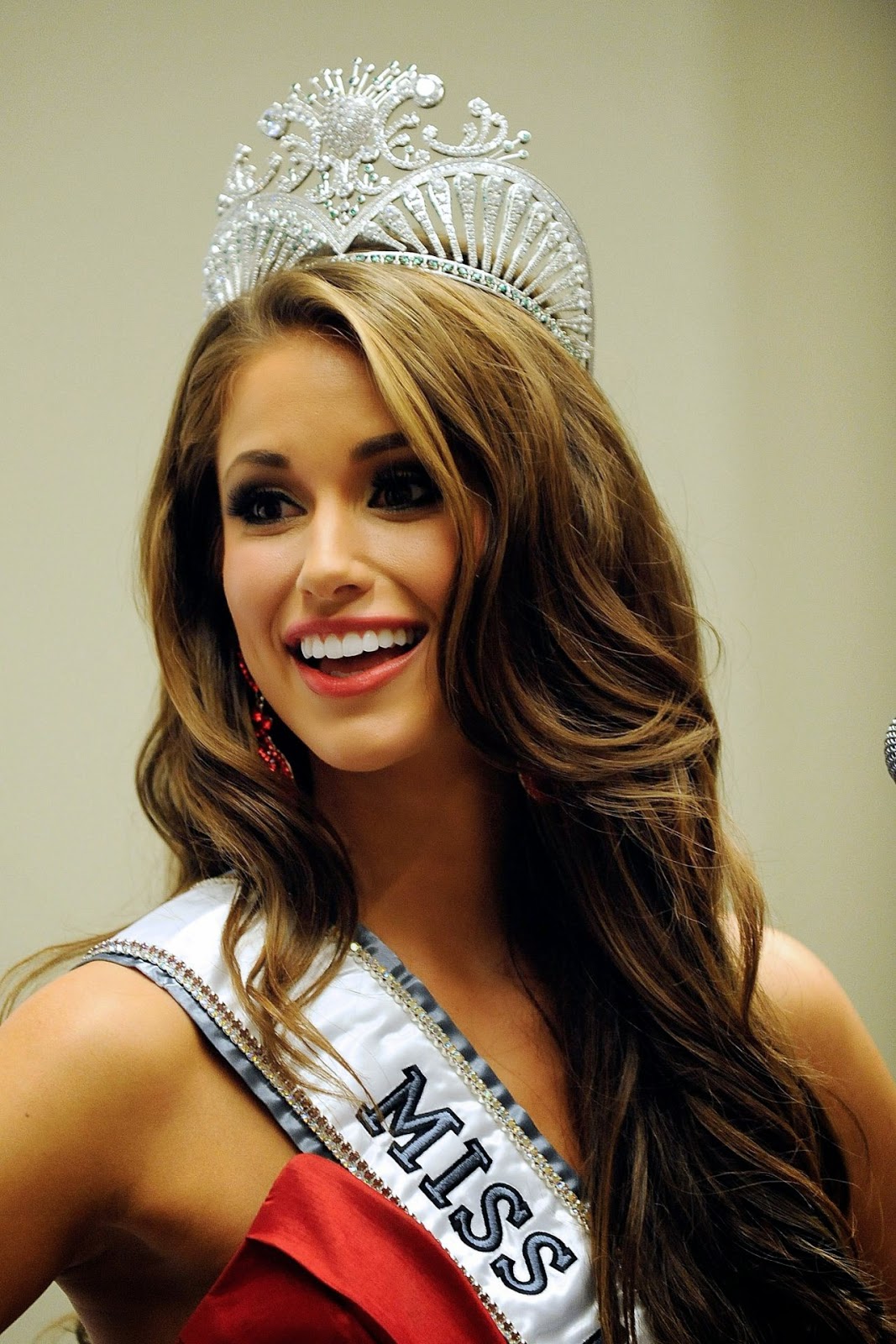 Nia Sanchez Miss Nevada Crowned Miss Usa 2014 