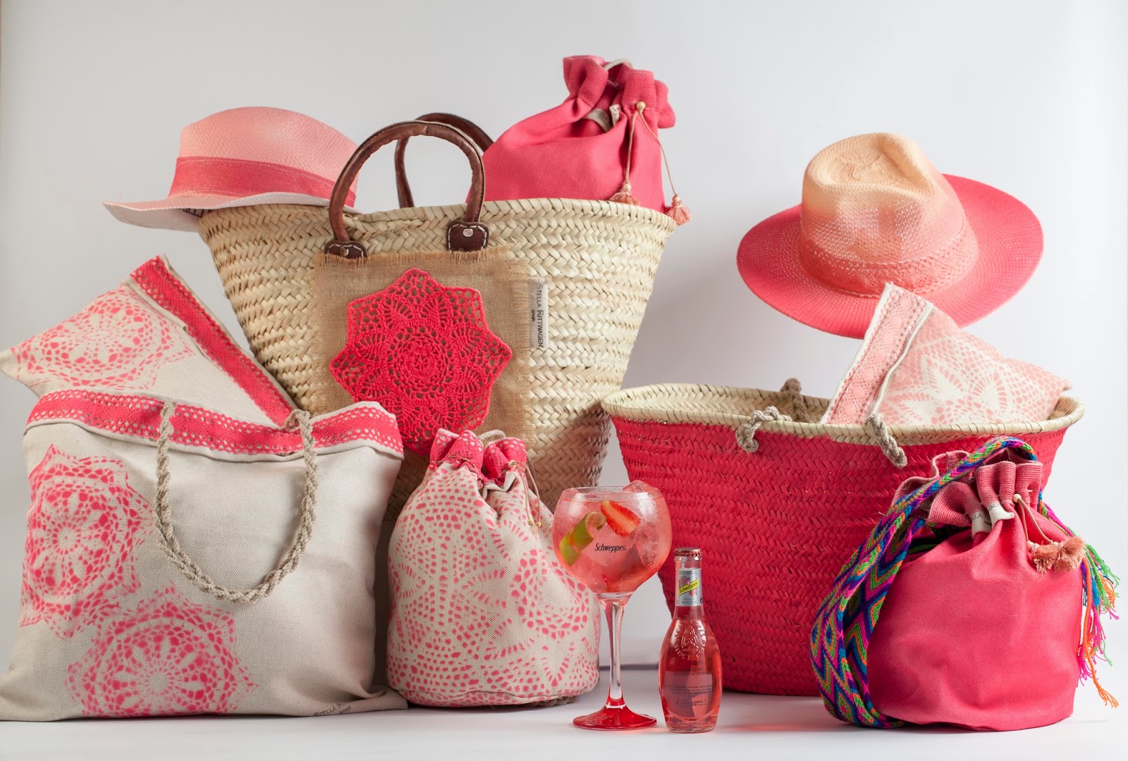 SCHWEPPES HIBISCUS INSPIRA LA COLECCIÓN DE VERANO DE STELLA RITTWAGEN Y