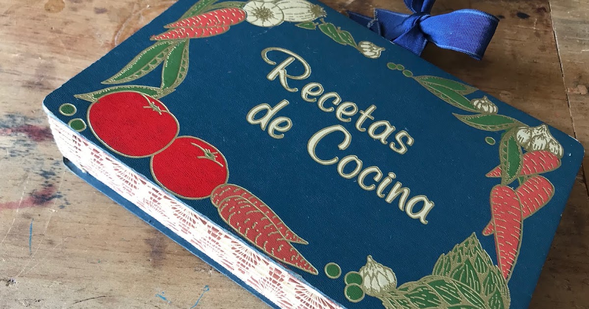Recetarios, libros en la cocina / Fetiches de cartón