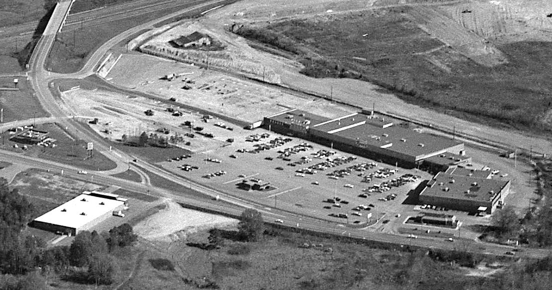 THE LANCASTER ARCHIVE Lancaster Square 1977 Lancaster SC