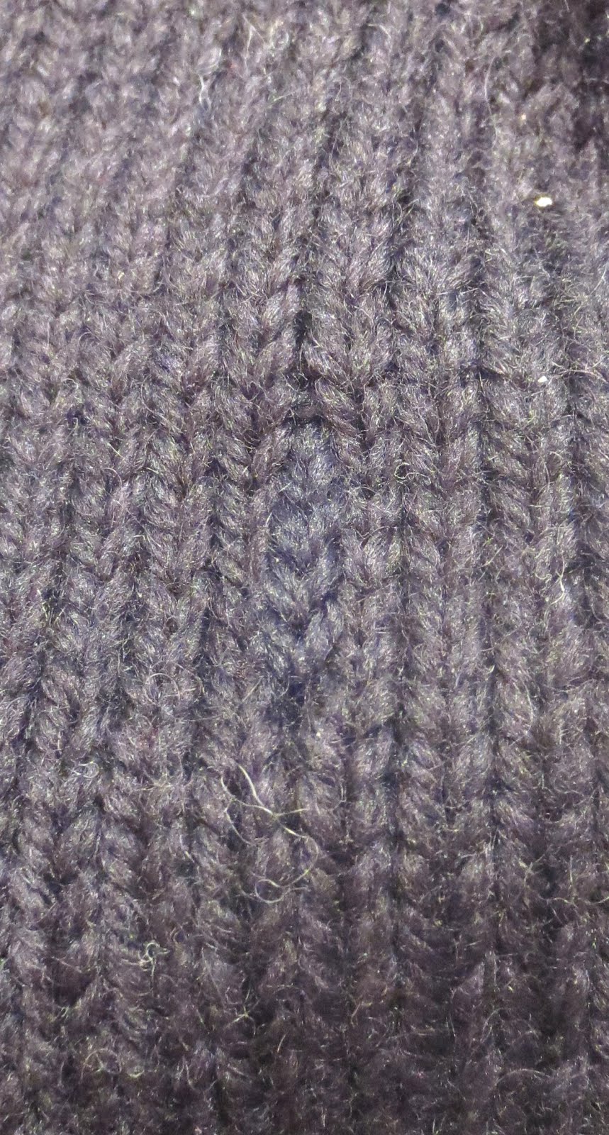 TECHknitting Fastening long floats for invisible stranding