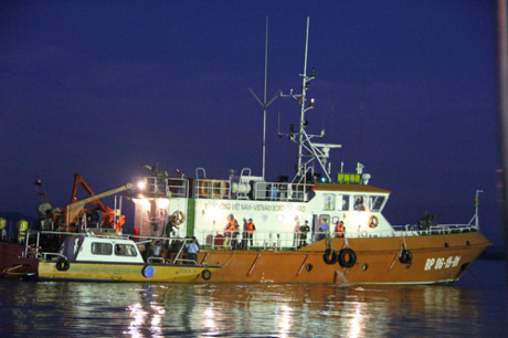 Như cánh chim, anh đã bay về trời - Ảnh 2 Nhu canh chim, anh da bay ve troi - Anh 2