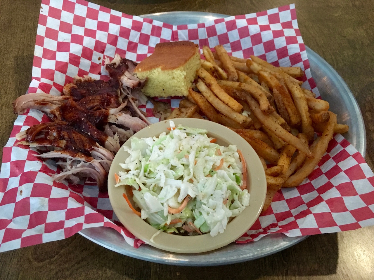 Lincoln's BarBQue Food Review DC Outlook