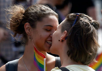 γκέι dating Ανατολική Ευρώπη αυτόματο σεξ