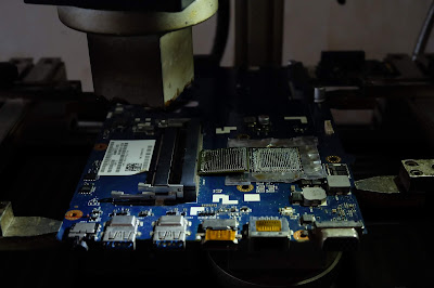 Service Laptop dan Macbook paling ahli di malang Service Laptop dan Macbook paling ahli di malang