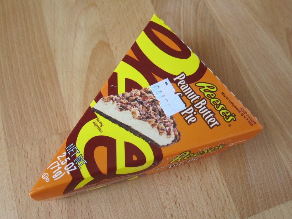 Review: Jack in the Box - Reese's Peanut Butter Cup Pie