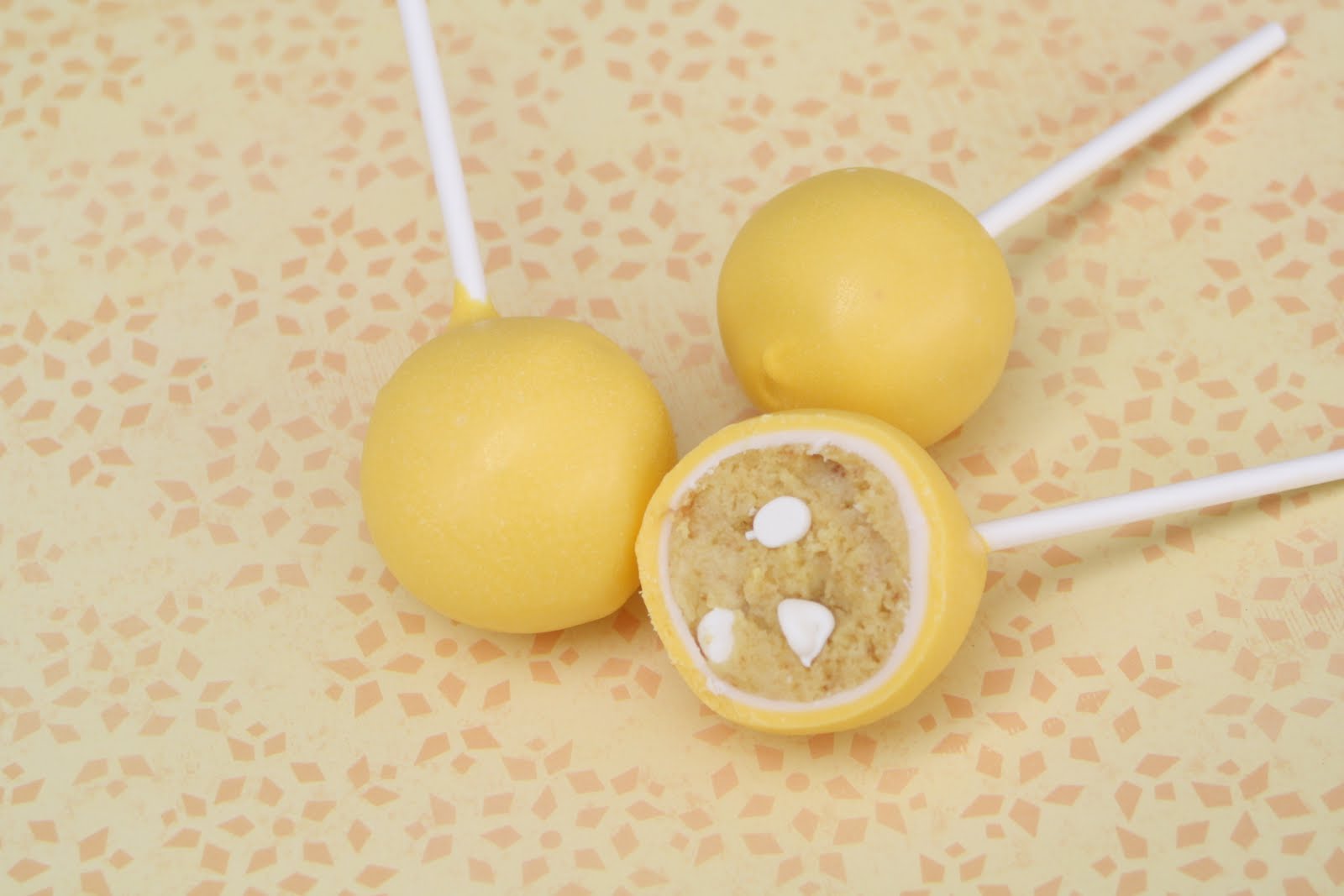Natalie's Cake Pops Lemon Drop Cake Pops