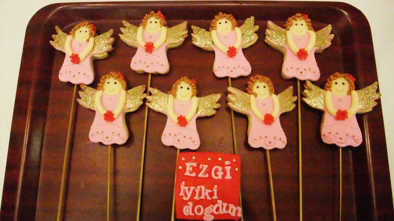 İpek Butik Pasta ,Çikolata ve Kurabiye melek kurabiyeler