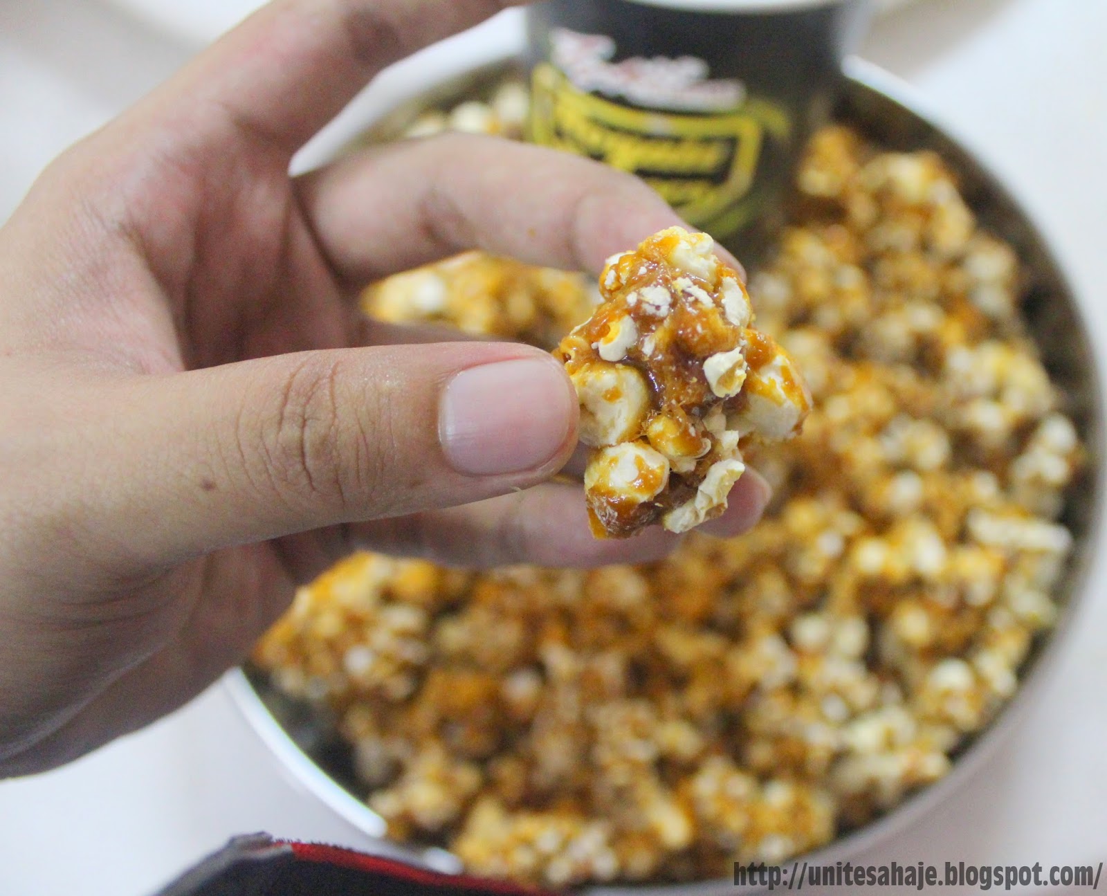 UNITE SAHAJE Tangan Mengada Buat Popcorn Karamel AlaAla