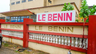 At one of the busiest streets is the Le Benin in Cotonou