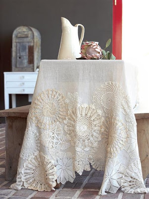 linen and doilies 