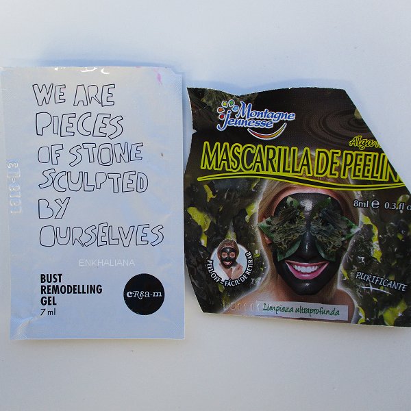 Mascarilla Peeling Alga Negra Montagne Jeunesse / Crea-m Bust Remodelling Gel