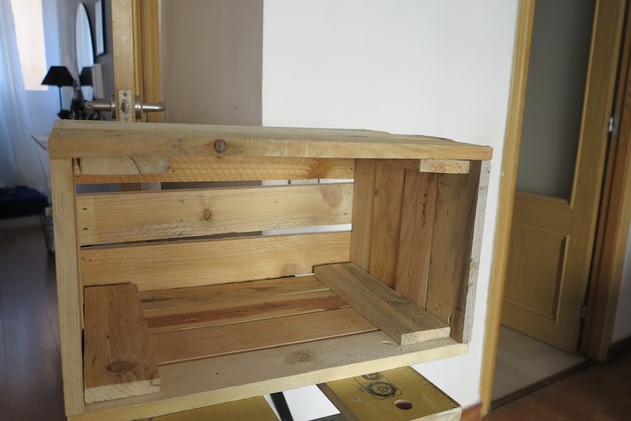 DIY... mesita de noche low cost | Decoración