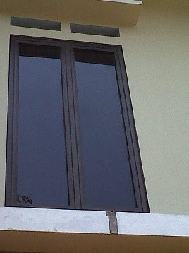 Hasil gambar untuk jendela aluminium hitam