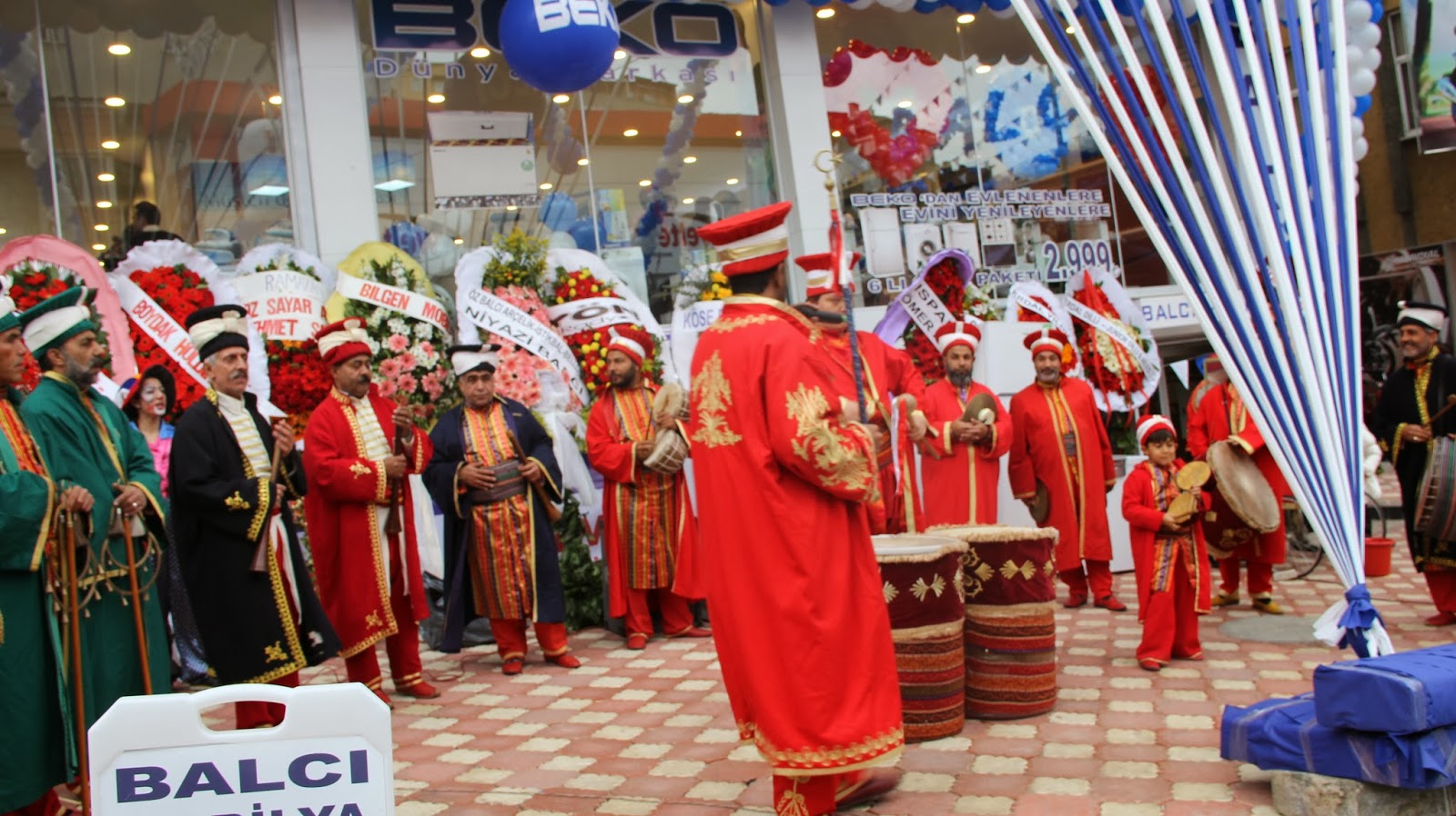 MARKA SEMT GAZETESİ Balcı Mobilya Beko Bayisi açıldı.