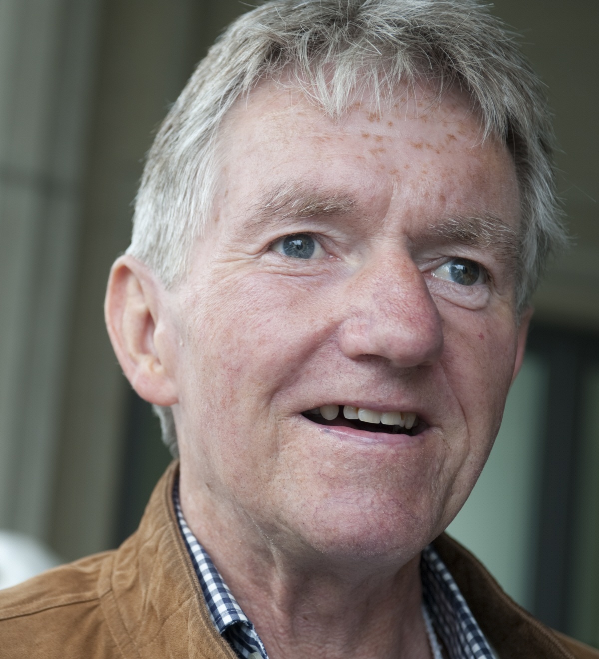 En sommerfugls selvmord: maj 2013