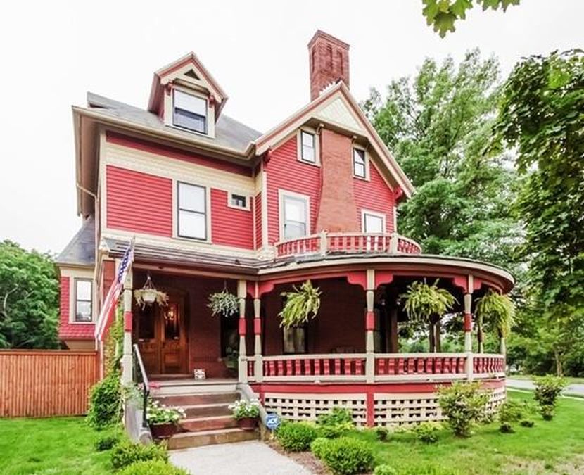 Sweet House Dreams 1898 Victorian Mansion in Springfield, Massachusetts