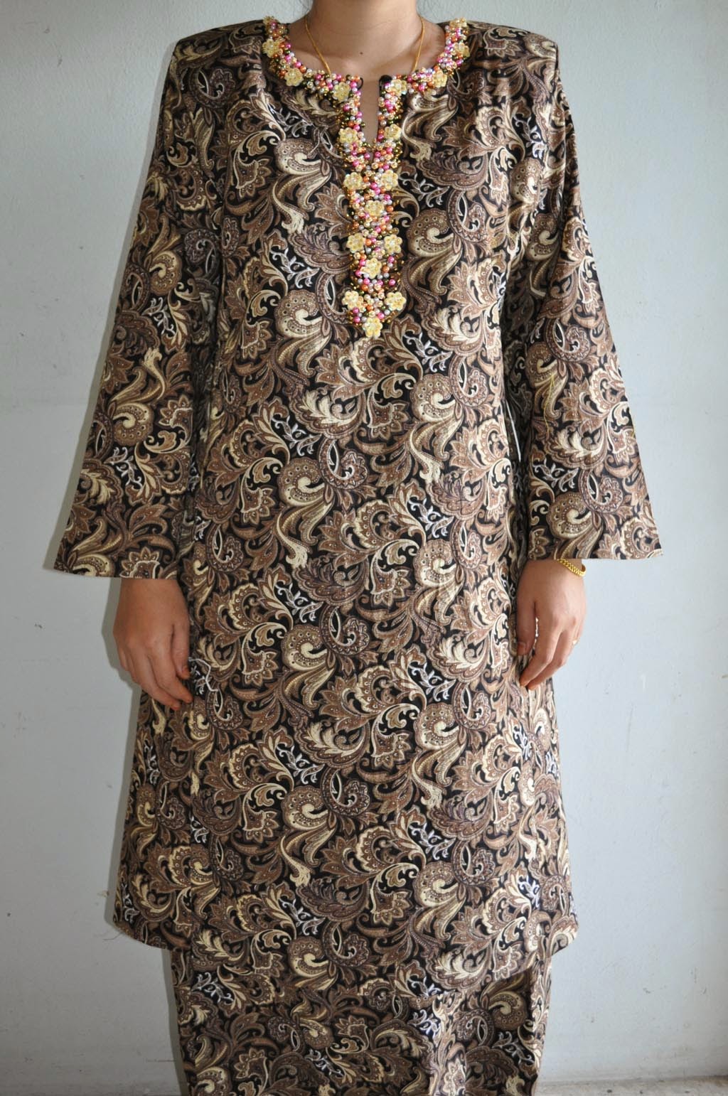 Armario aka Closet Baju Kurung Cotton with Beads (Brown)