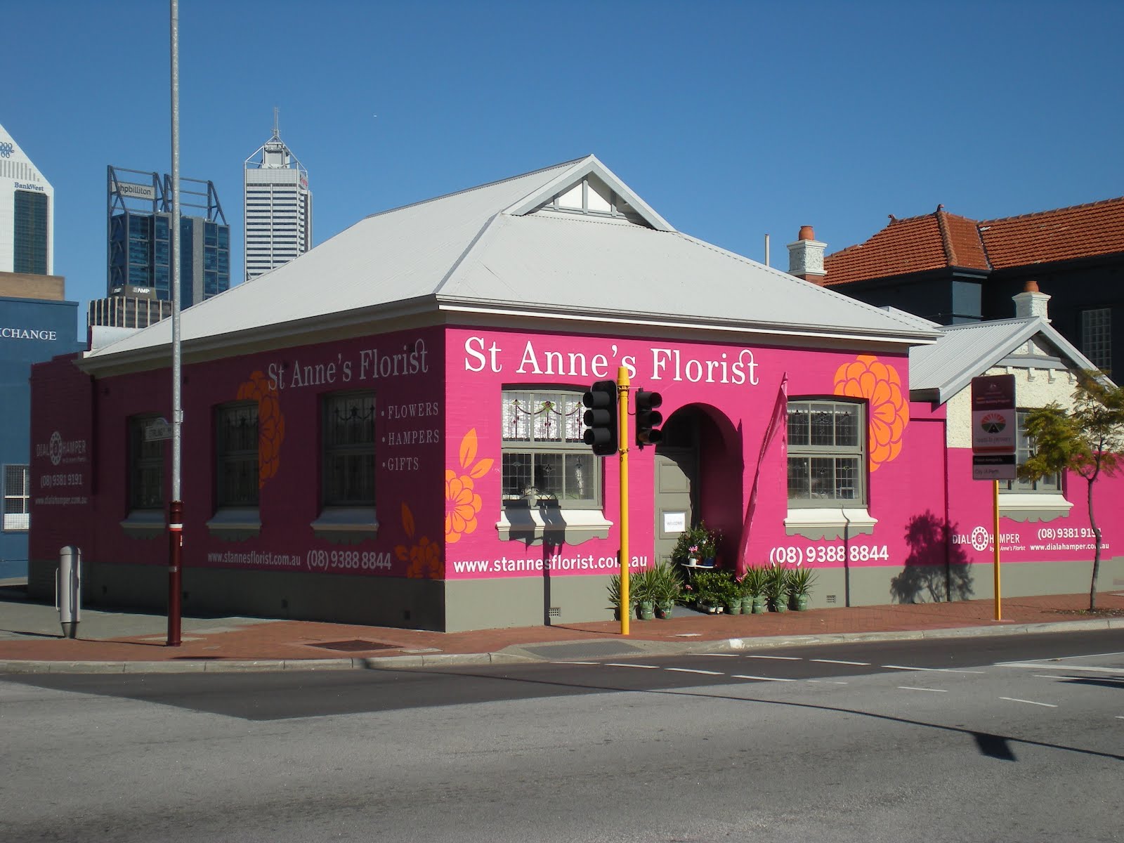 St Anne's Florist and Gift Baskets Perth Celebrate Valentines Day Perth 2014 with the Best