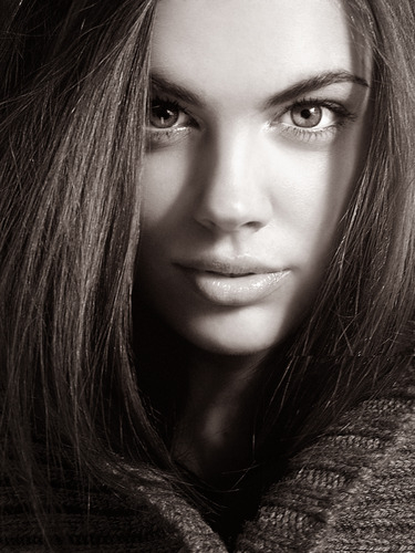 http://2.bp.blogspot.com/-S_OzyxFkUZg/UaJVL2yZ90I/AAAAAAAAAXM/-M7MduJ14To/s640/chloe+marshall.jpg