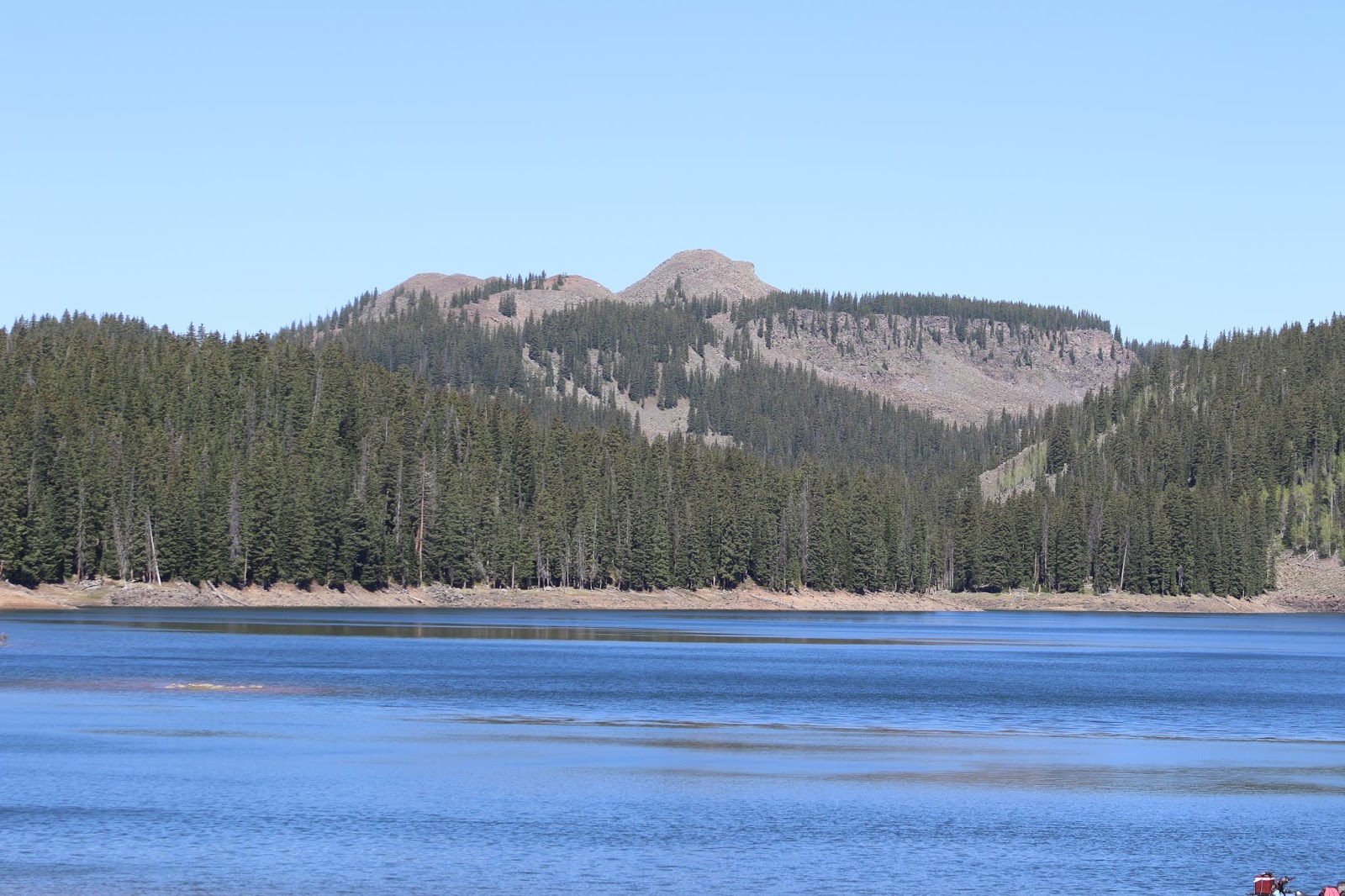 Leon Lake