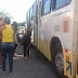 Ônibus assaltado na avenida Felizardo Moura
