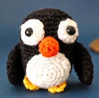 http://www.susigurumi.com/2014/05/patron-gratis-pinguino-amigurumi.html