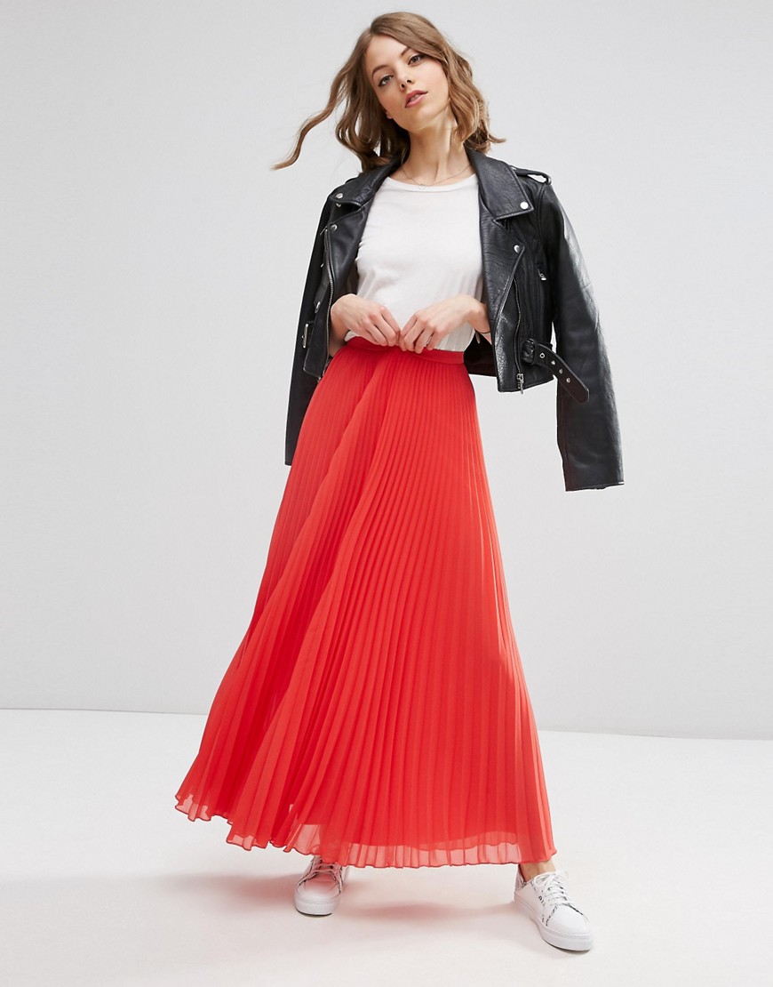 Falda largas Falda para piernas muy finas y cuerpo recto La ausencia de curvas no es un problema. No con la ropa adecuada. ¿Te gustan las faldas largas pero piensas que te hacen algún tipo de bloque recto?