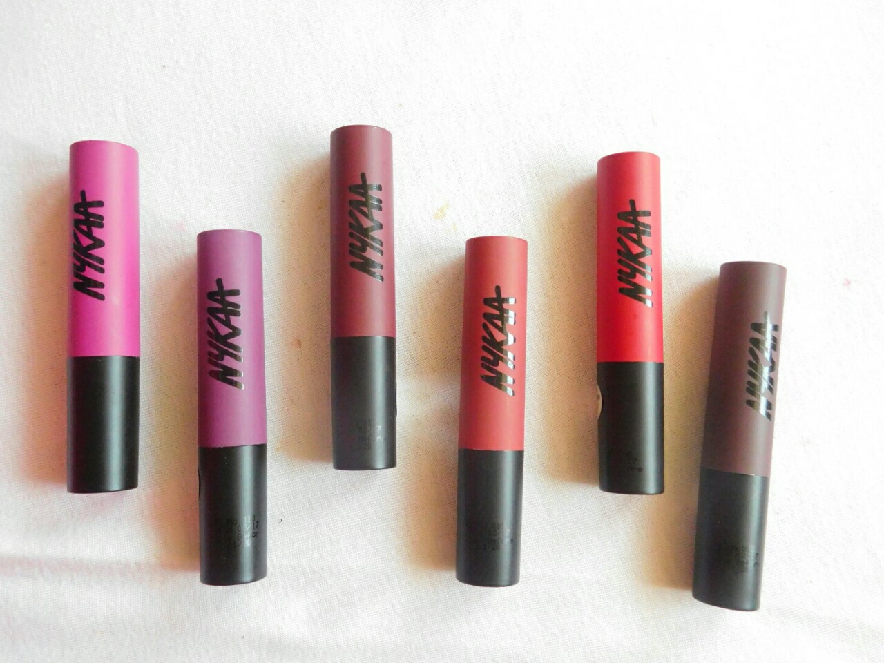 NYKAA Paintstix Lipstick Collection: Review + Swatches of 