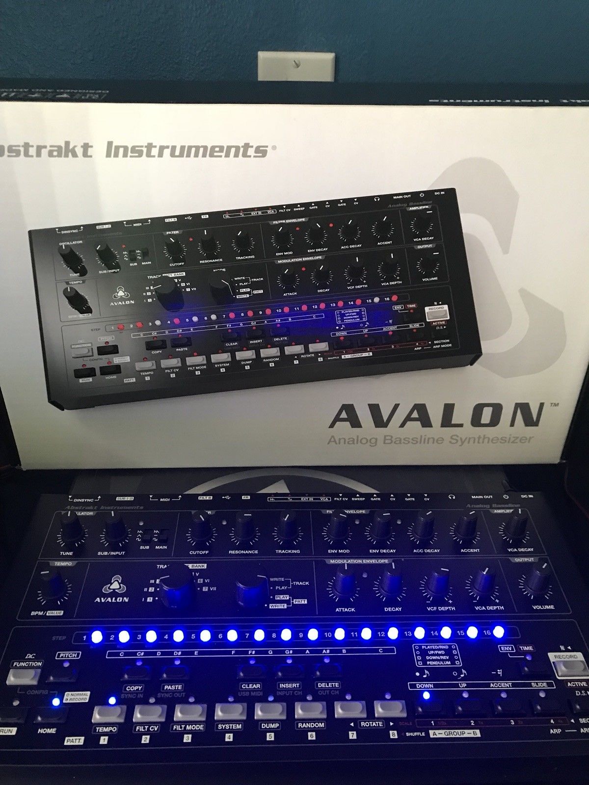 MATRIXSYNTH Abstrakt Instruments Avalon Bassline Analog Synthesizer TB