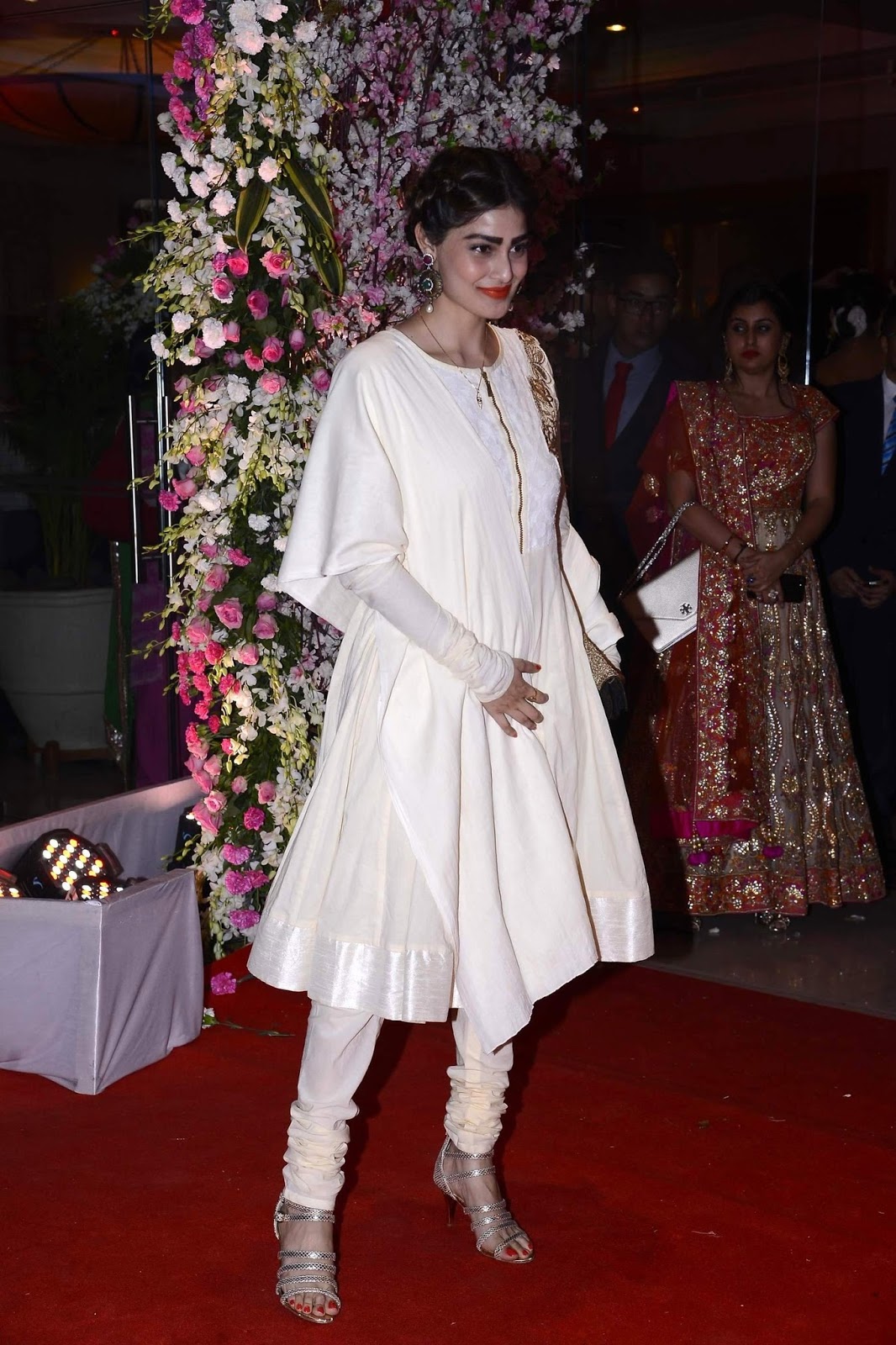 Super Hot Bollywood Babes At The Neil Nitin Mukesh & Rukmini Sahay Wedding Reception in Mumbai