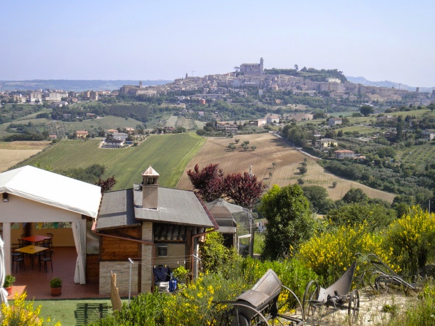 Vini di confine Ristorante Colle dei Falchi a Fermo