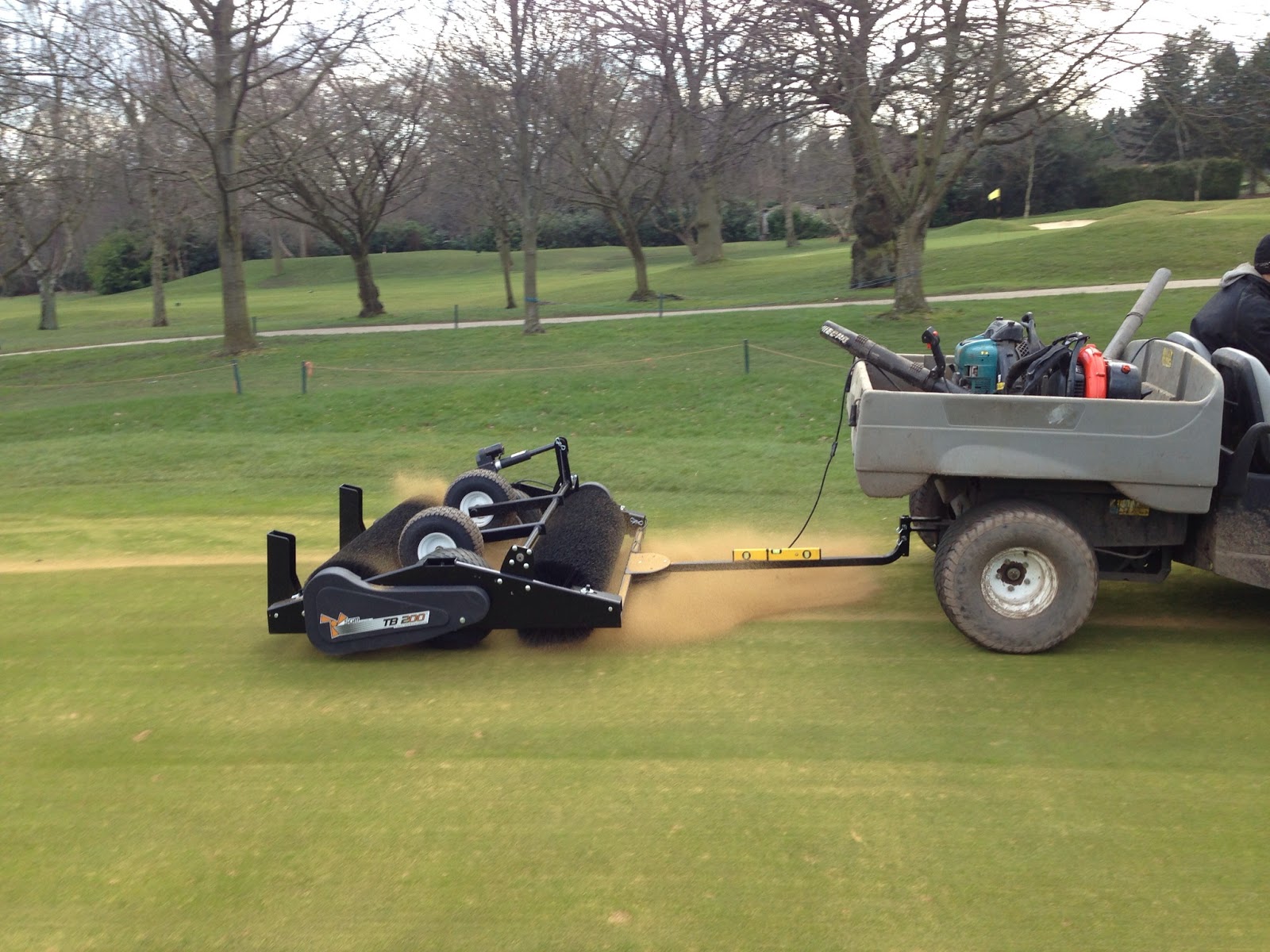 Robin Hood Golf Course Maintenance New Topdressing Brush