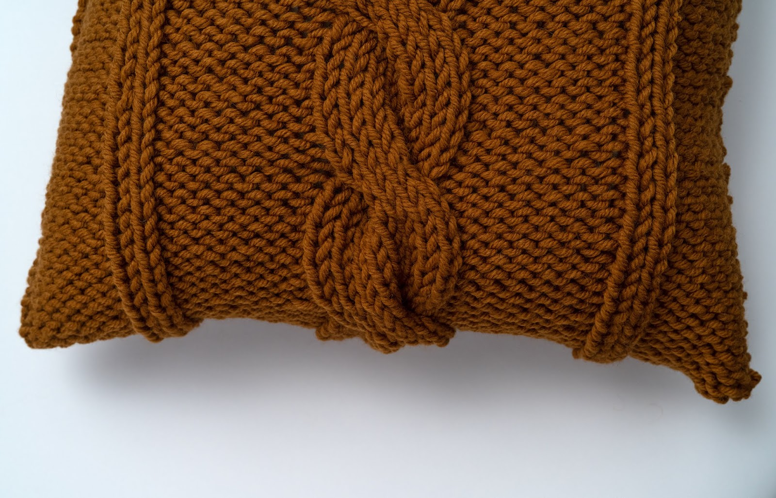 Brenna Ann Handmade FREE KNITTING PATTERN The Cable Knit Pillow