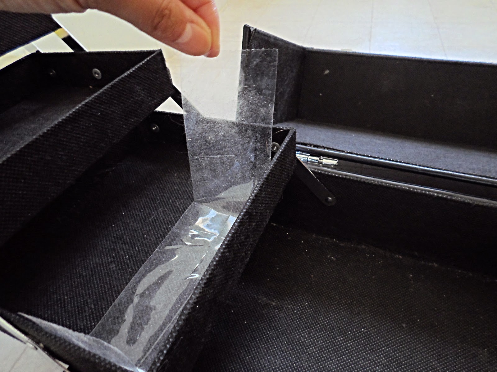 CAROUSEL SiX How To Store Large Pieces Of Jewelry