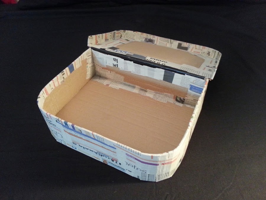 DIY como hacer una maleta. paso a paso. scrap. scrapbooking. carton. decoración. escaparatismo