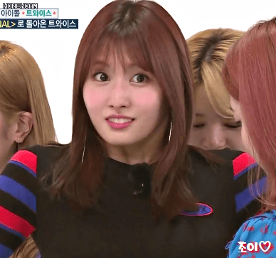 [주간아이돌] 오늘자 트와이스 움짤 Part.3 개인(모모,미나,사나,쯔위,정연).gif | 인스티즈