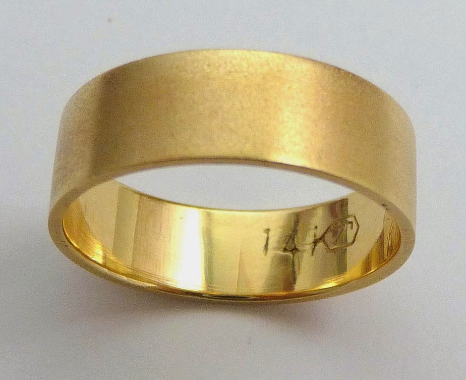 Mens Simple Gold Wedding Bands Design