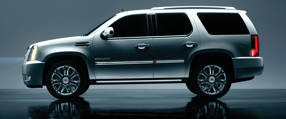 2012 Cadillac Escalade Next Generation Blackcarracing