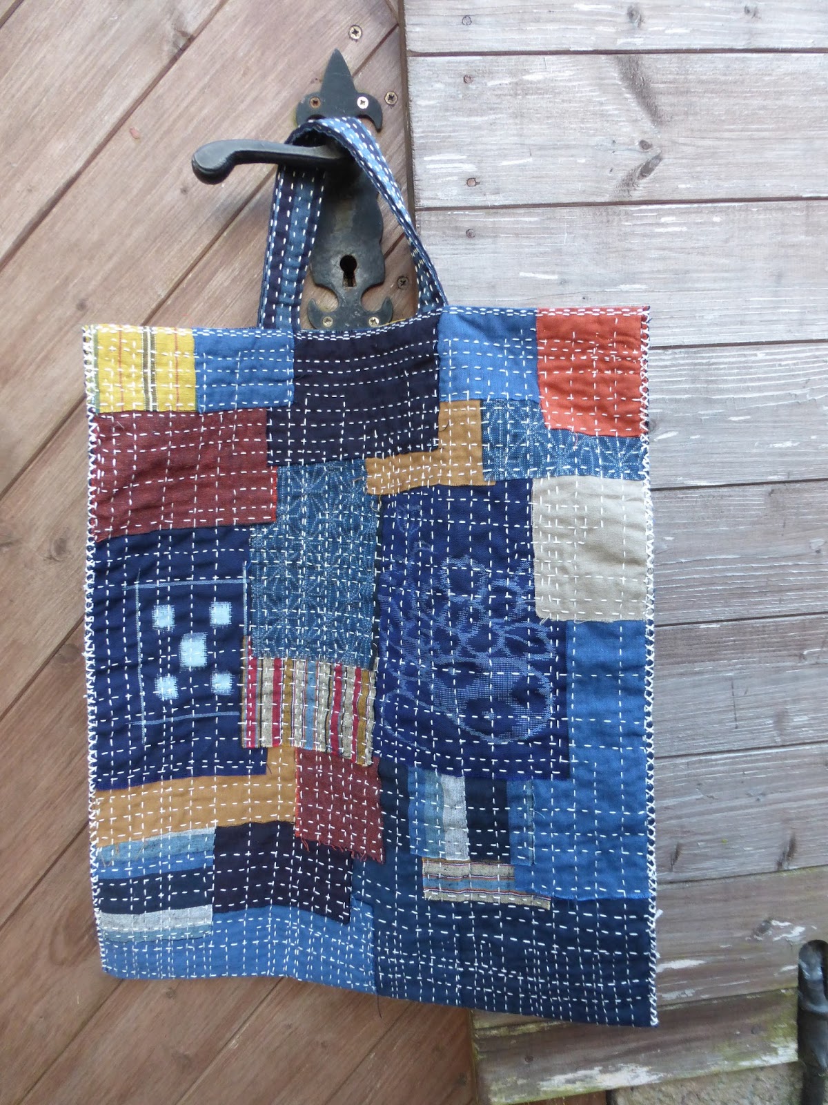 sashiko and other stitching: Love boro - my boro bag FREE pattern download