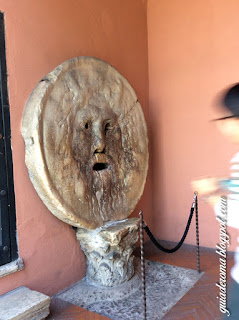 Máscara da Igreja Bocca della Veritá em Roma