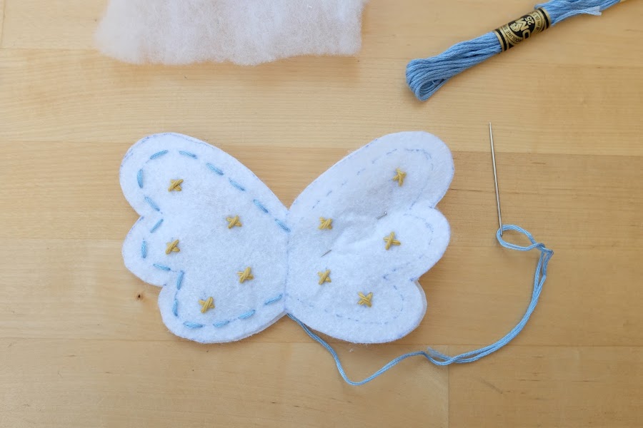 Teje-un-angelito-de-ganchillo