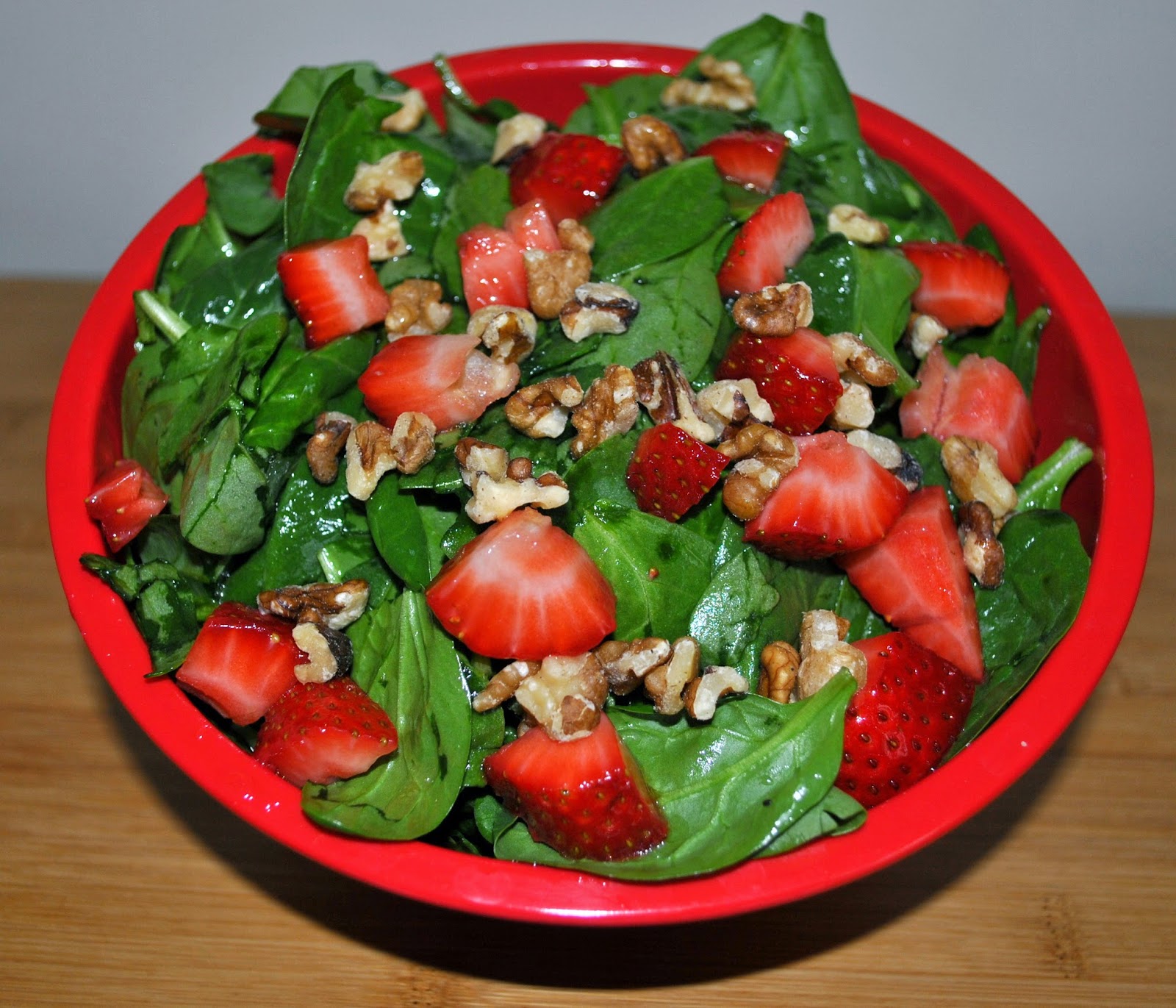 Recipe Spotlight Fruit And Spring Greens Salad Eat Smart Be Fit