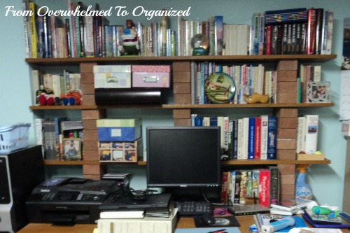 How I Organize My Office Shelves 