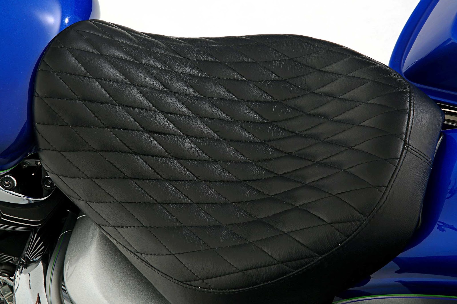 yamaha road star seat