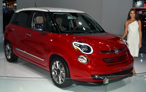 Samantha Skowronek with the Fiat 500L Lounge