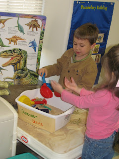 dinosaur dramatic play activities for preschoolers