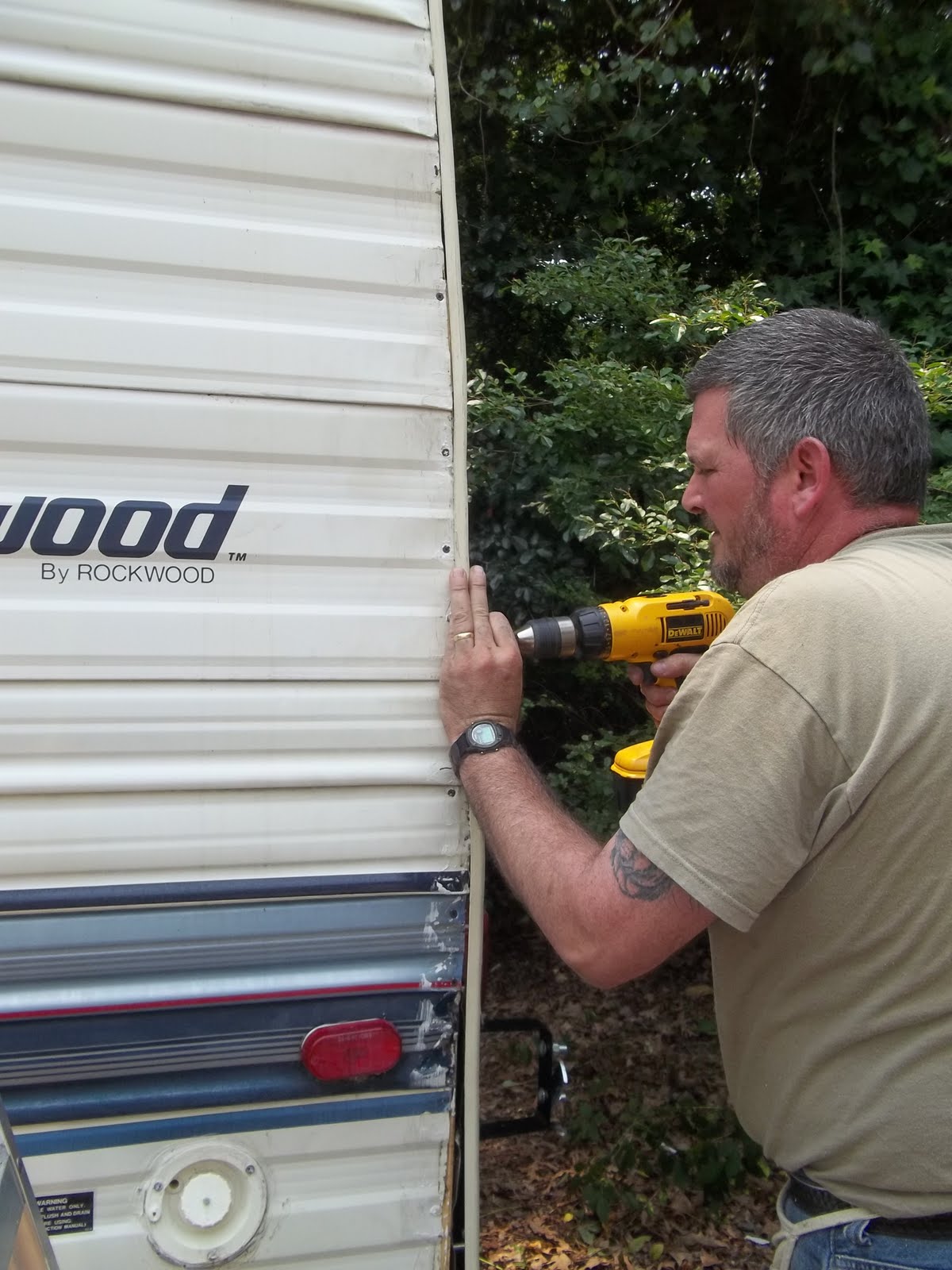 Our Life RV FullTimers Fixing Corners